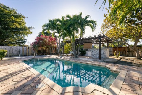 Купить виллу или дом в Катлер-Бей, Флорида 3 спальни, 155.15м2, № 2043733 - фото 25