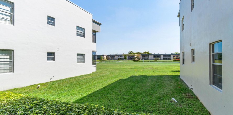 Condo in Delray Beach, Florida, 2 bedrooms  № 1056924