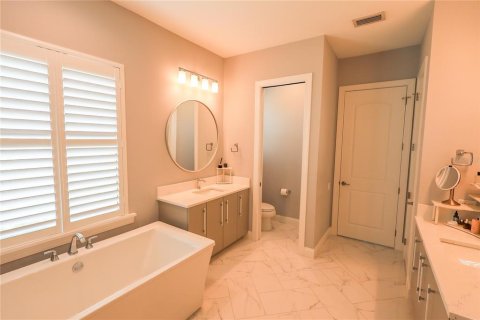 Villa ou maison à vendre à Auburndale, Floride: 4 chambres, 250.93 m2 № 2341720 - photo 18