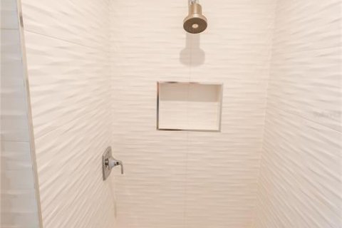 Villa ou maison à vendre à Auburndale, Floride: 4 chambres, 250.93 m2 № 2341720 - photo 17