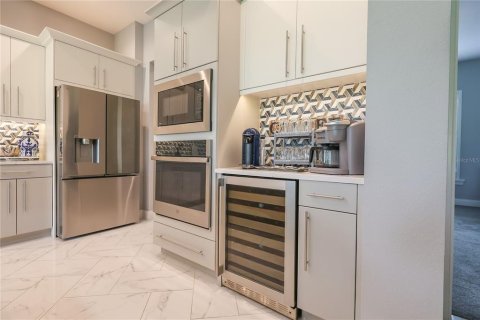 Villa ou maison à vendre à Auburndale, Floride: 4 chambres, 250.93 m2 № 2341720 - photo 7