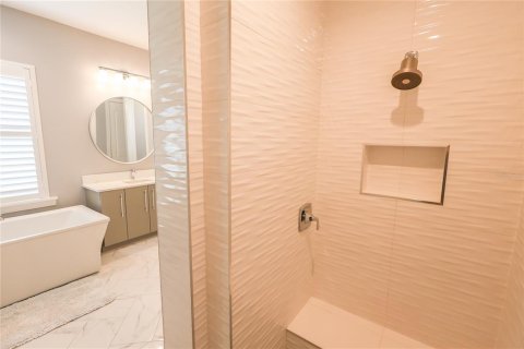 Villa ou maison à vendre à Auburndale, Floride: 4 chambres, 250.93 m2 № 2341720 - photo 16