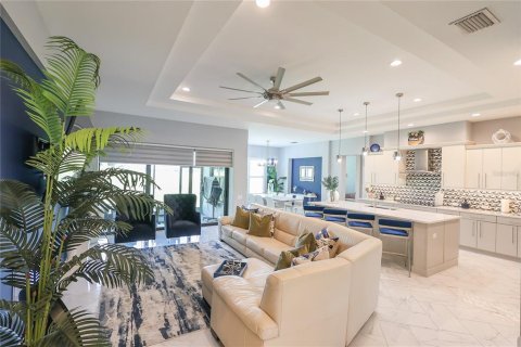 Villa ou maison à vendre à Auburndale, Floride: 4 chambres, 250.93 m2 № 2341720 - photo 11