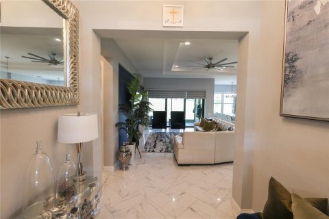 Villa ou maison à vendre à Auburndale, Floride: 4 chambres, 250.93 m2 № 2341720 - photo 10
