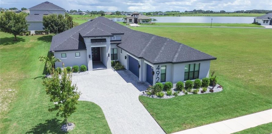 Villa ou maison à Auburndale, Floride 4 chambres, 250.93 m2 № 2341720