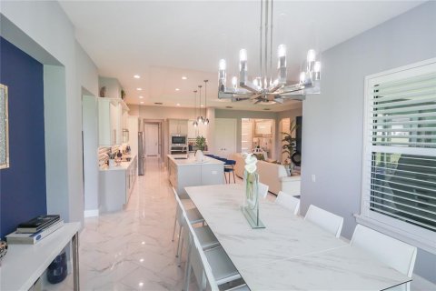 Villa ou maison à vendre à Auburndale, Floride: 4 chambres, 250.93 m2 № 2341720 - photo 14