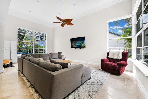 Купить виллу или дом в Майами, Флорида 5 спален, 357.02м2, № 2077894 - фото 6