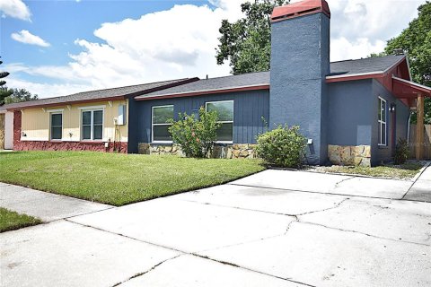 Casa en venta en Brandon, Florida, 3 dormitorios, 95.04 m2 № 1908999 - foto 2