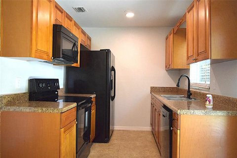 Casa en venta en Brandon, Florida, 3 dormitorios, 95.04 m2 № 1908999 - foto 19