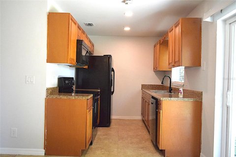 Casa en venta en Brandon, Florida, 3 dormitorios, 95.04 m2 № 1908999 - foto 16