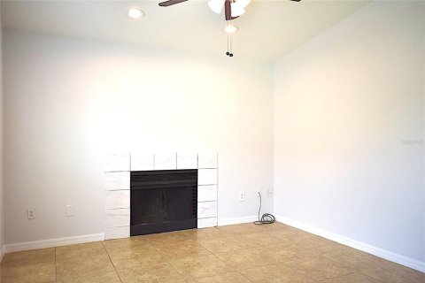 Casa en venta en Brandon, Florida, 3 dormitorios, 95.04 m2 № 1908999 - foto 9