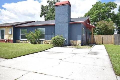 Casa en venta en Brandon, Florida, 3 dormitorios, 95.04 m2 № 1908999 - foto 3