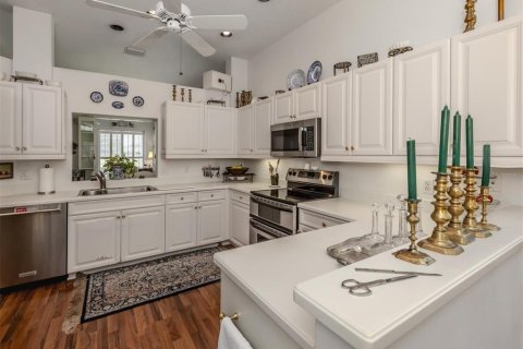 House in Venice, Florida 2 bedrooms, 167.04 sq.m. № 1662104 - photo 27