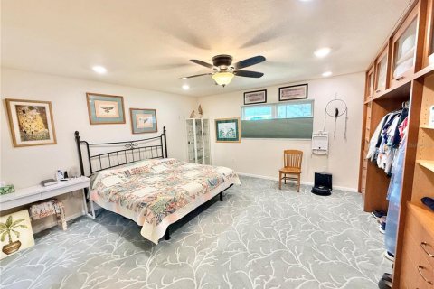 House in Tavares, Florida 3 bedrooms, 202.16 sq.m. № 2151186 - photo 21