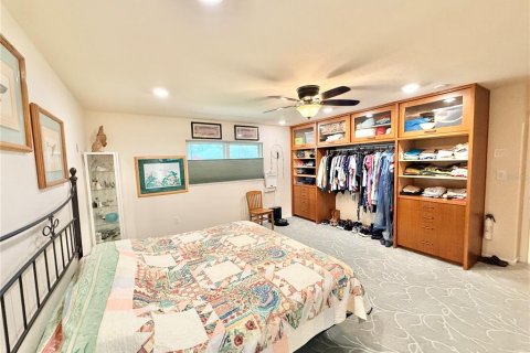 House in Tavares, Florida 3 bedrooms, 202.16 sq.m. № 2151186 - photo 22