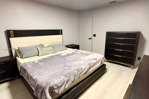 Touwnhouse à vendre à Hialeah, Floride: 3 chambres, 146.97 m2 № 1954323 - photo 24