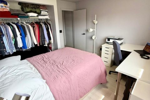 Touwnhouse à vendre à Hialeah, Floride: 3 chambres, 146.97 m2 № 1954323 - photo 22