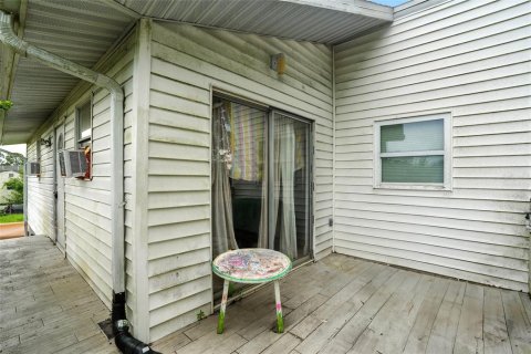 House in Lehigh Acres, Florida 2 bedrooms, 66.89 sq.m. № 1907106 - photo 12