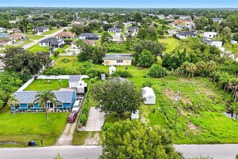 House in Lehigh Acres, Florida 2 bedrooms, 66.89 sq.m. № 1907106 - photo 7