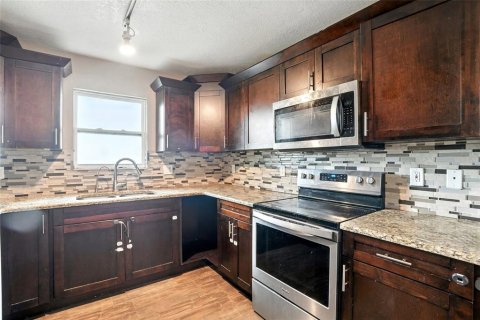 House in Lehigh Acres, Florida 2 bedrooms, 66.89 sq.m. № 1907106 - photo 19