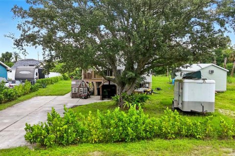 House in Lehigh Acres, Florida 2 bedrooms, 66.89 sq.m. № 1907106 - photo 2