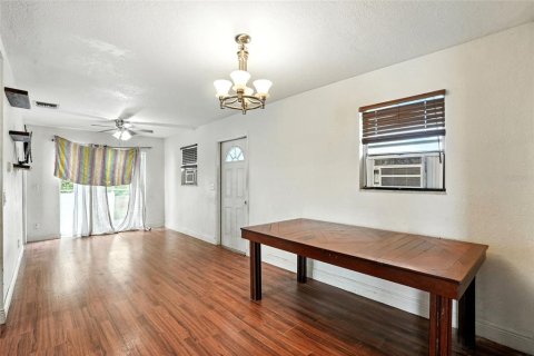 House in Lehigh Acres, Florida 2 bedrooms, 66.89 sq.m. № 1907106 - photo 17