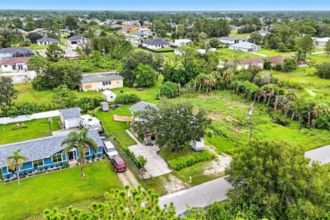 House in Lehigh Acres, Florida 2 bedrooms, 66.89 sq.m. № 1907106 - photo 8