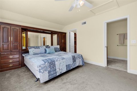 House in Gainesville, Florida 4 bedrooms, 190.08 sq.m. № 1723457 - photo 26