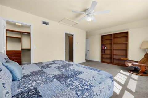 House in Gainesville, Florida 4 bedrooms, 190.08 sq.m. № 1723457 - photo 25