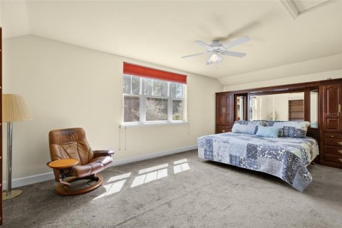 House in Gainesville, Florida 4 bedrooms, 190.08 sq.m. № 1723457 - photo 24