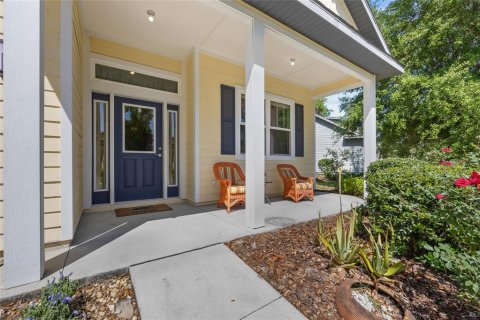 House in Gainesville, Florida 4 bedrooms, 190.08 sq.m. № 1723457 - photo 2