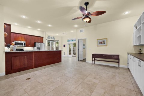 House in Gainesville, Florida 4 bedrooms, 190.08 sq.m. № 1723457 - photo 7