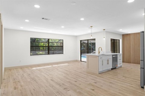 Villa ou maison à vendre à Spring Hill, Floride: 3 chambres, 179.86 m2 № 2428815 - photo 11