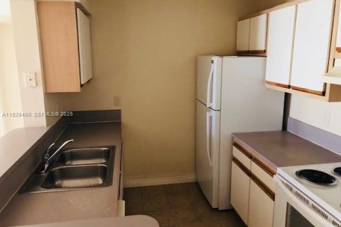 Condominio en alquiler en Pompano Beach, Florida, 2 dormitorios, 98.2 m2 № 1987801 - foto 7