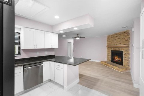 Villa ou maison à vendre à Orlando, Floride: 4 chambres, 163.69 m2 № 1661748 - photo 4