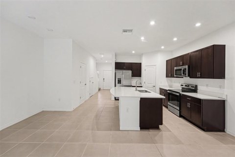 Townhouse in Palmetto, Florida 3 bedrooms, 130.71 sq.m. № 2156323 - photo 5