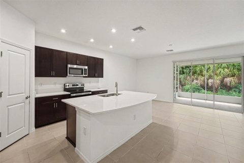 Townhouse in Palmetto, Florida 3 bedrooms, 130.71 sq.m. № 2156323 - photo 6