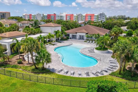 Villa ou maison à louer à Deerfield Beach, Floride: 5 chambres, 241.92 m2 № 2439228 - photo 15