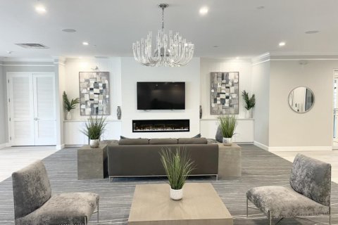Villa ou maison à louer à Deerfield Beach, Floride: 5 chambres, 241.92 m2 № 2439228 - photo 17