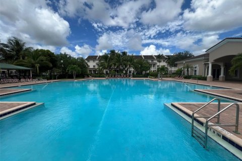 Townhouse in Homestead, Florida 3 bedrooms, 146.79 sq.m. № 2155042 - photo 27