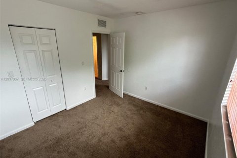 Townhouse in Homestead, Florida 3 bedrooms, 146.79 sq.m. № 2155042 - photo 13