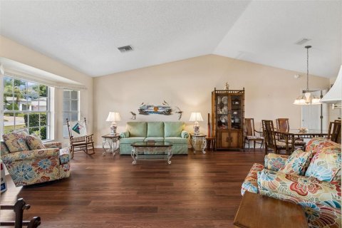 Villa ou maison à vendre à Hudson, Floride: 2 chambres, 168.9 m2 № 2142815 - photo 8