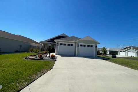 Villa ou maison à louer à The Villages, Floride: 3 chambres, 153.01 m2 № 2433474 - photo 2
