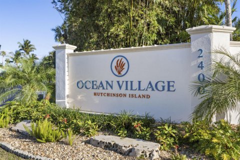 Condo in St. Lucie, Florida, 1 bedroom  № 2146255