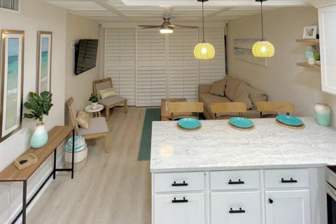 Condo in St. Lucie, Florida, 1 bedroom № 2146255 - photo 4