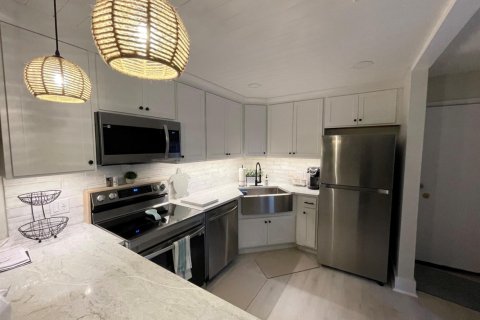 Condo in St. Lucie, Florida, 1 bedroom № 2146255 - photo 5