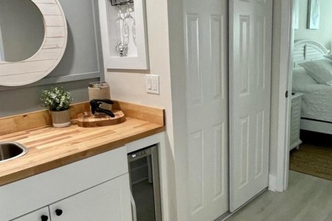 Condo in St. Lucie, Florida, 1 bedroom № 2146255 - photo 10
