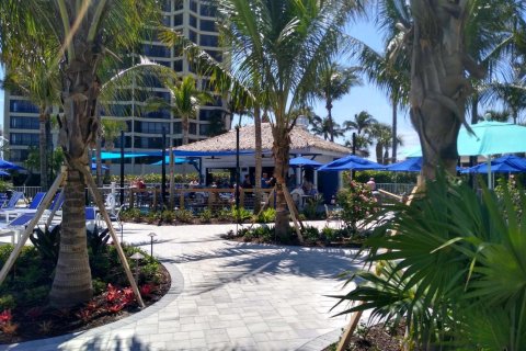 Condo in St. Lucie, Florida, 1 bedroom № 2146255 - photo 18
