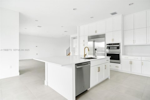 Casa en venta en Boca Raton, Florida, 5 dormitorios, 339.93 m2 № 1986746 - foto 8