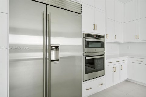 Casa en venta en Boca Raton, Florida, 5 dormitorios, 339.93 m2 № 1986746 - foto 12